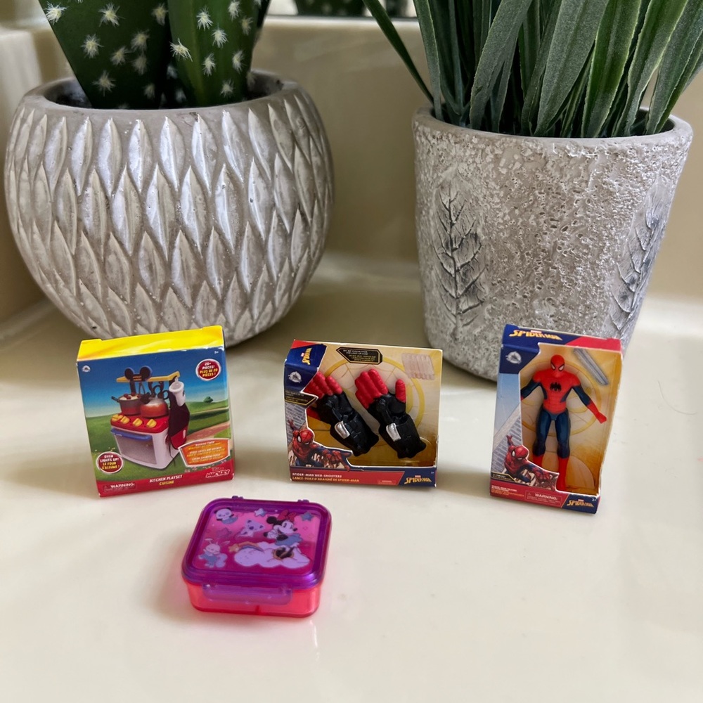 Disney Store Mini Brands Series 2 & Disney Store editions